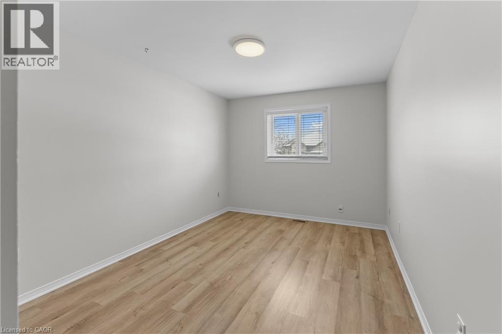 4688 LEE Avenue, Niagara Falls, Ontario, L2H1M8 — Photo 11