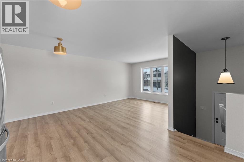 4688 LEE Avenue, Niagara Falls, Ontario, L2H1M8 — Photo 16
