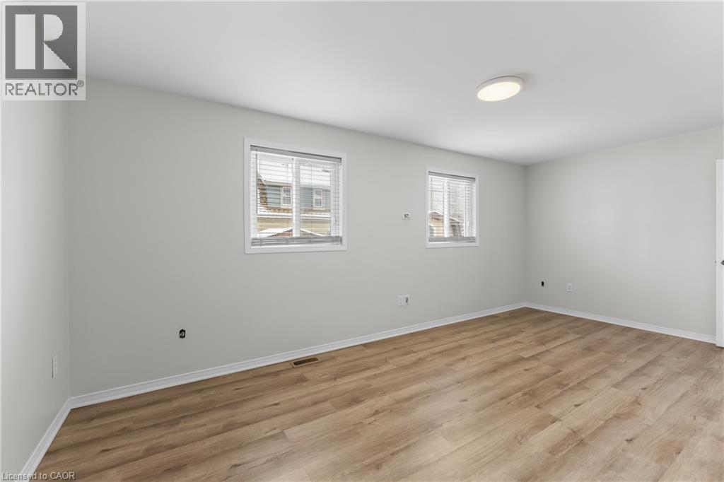 4688 LEE Avenue, Niagara Falls, Ontario, L2H1M8 — Photo 32