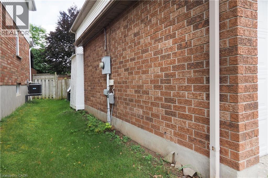 429 EXMOOR Street, Waterloo, Ontario, N2K3X5 — Photo 32
