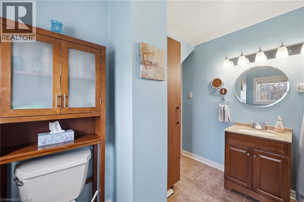 2074 CHURCHILL Avenue, Burlington, Ontario, L7R3T7 — Photo 32