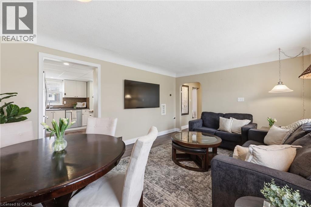 2074 CHURCHILL Avenue, Burlington, Ontario, L7R3T7 — Photo 7