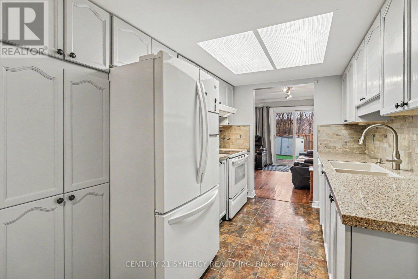 41 HUNTERSWOOD CRESCENT, Ottawa, Ontario, K1G5V7 — Photo 12