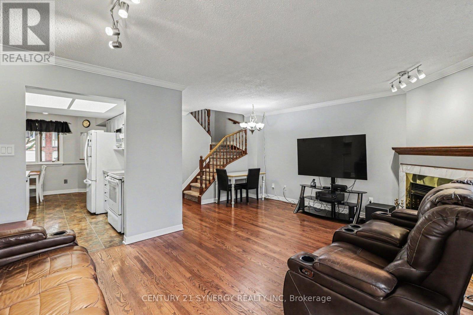 41 HUNTERSWOOD CRESCENT, Ottawa, Ontario, K1G5V7 — Photo 7