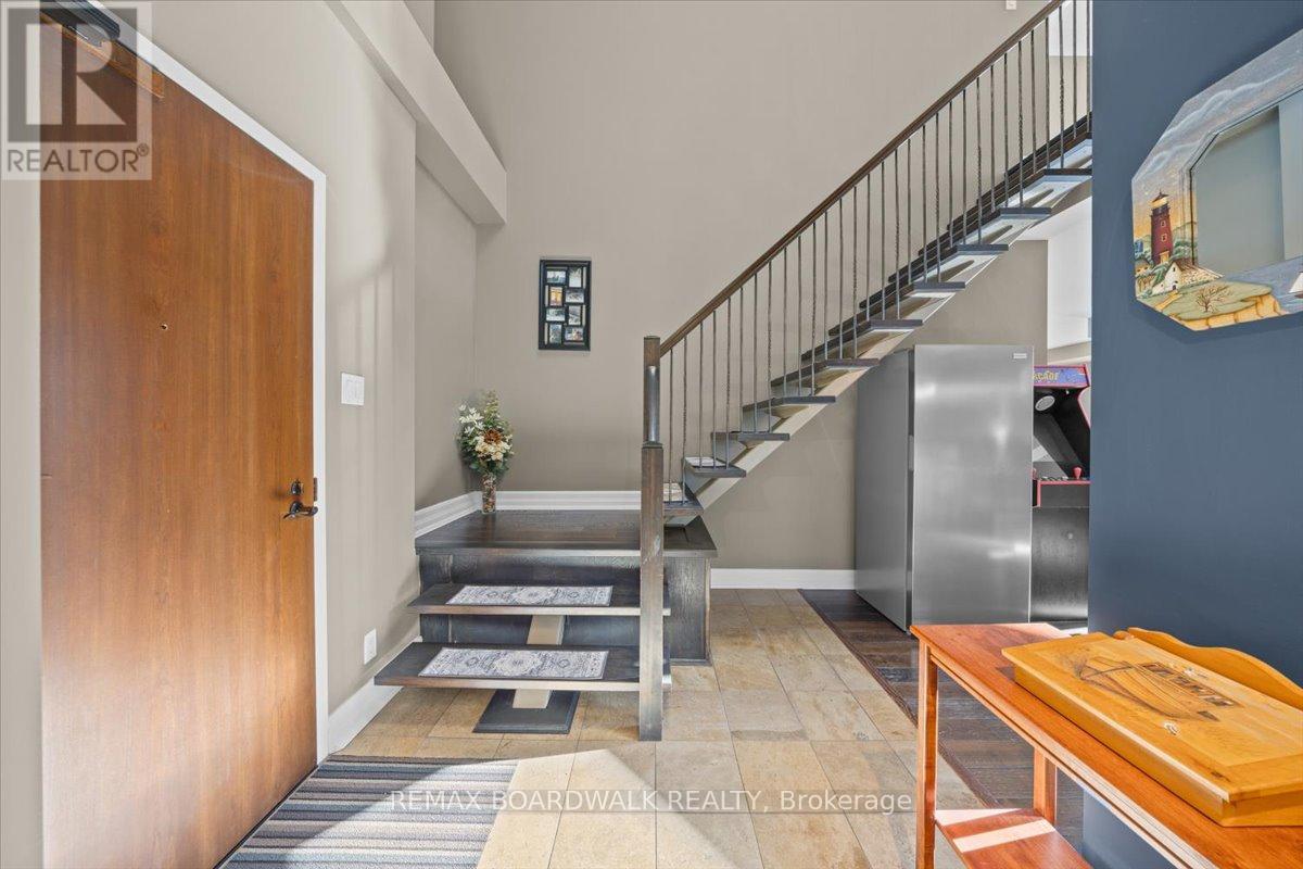 #PH804 - 320 MCLEOD STREET, Ottawa, Ontario, K2P1A3 — Photo 3