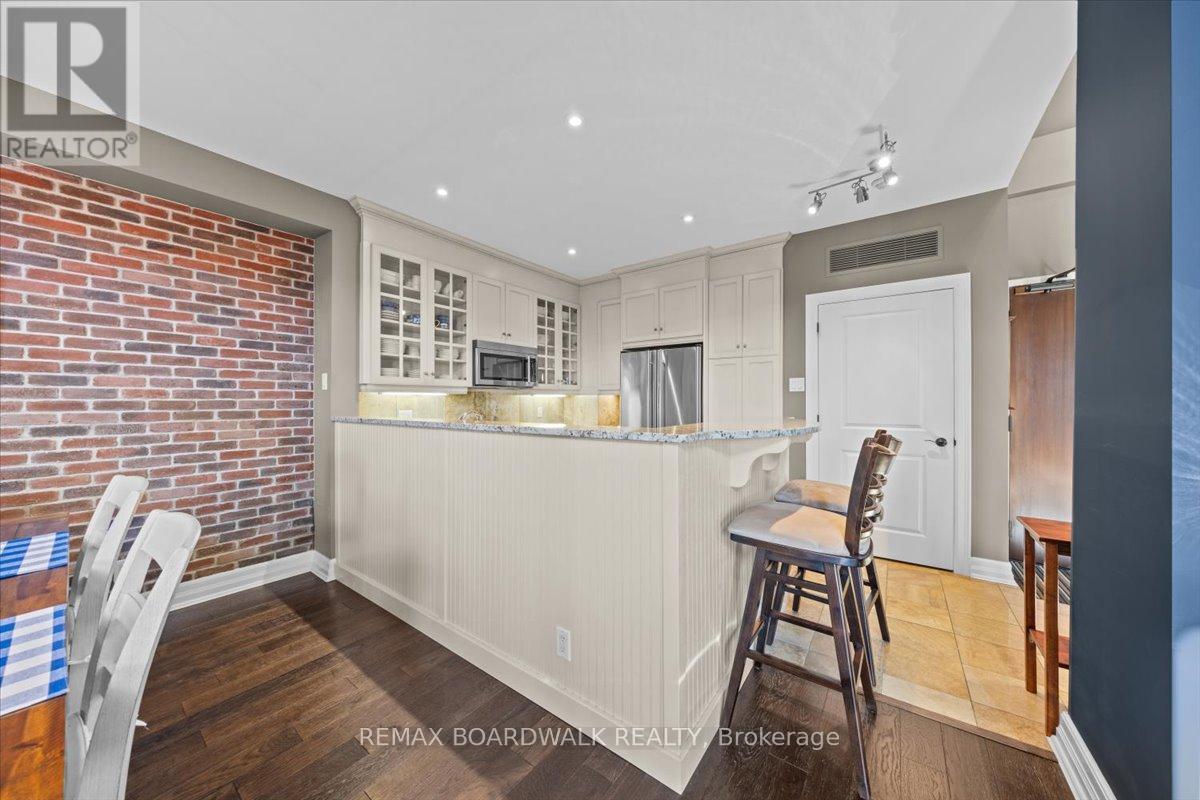 #PH804 - 320 MCLEOD STREET, Ottawa, Ontario, K2P1A3 — Photo 8