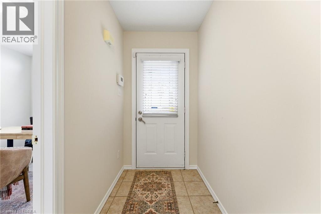 73 MORTON Avenue Unit# 11, Brantford, Ontario, N3R2N7 — Photo 4