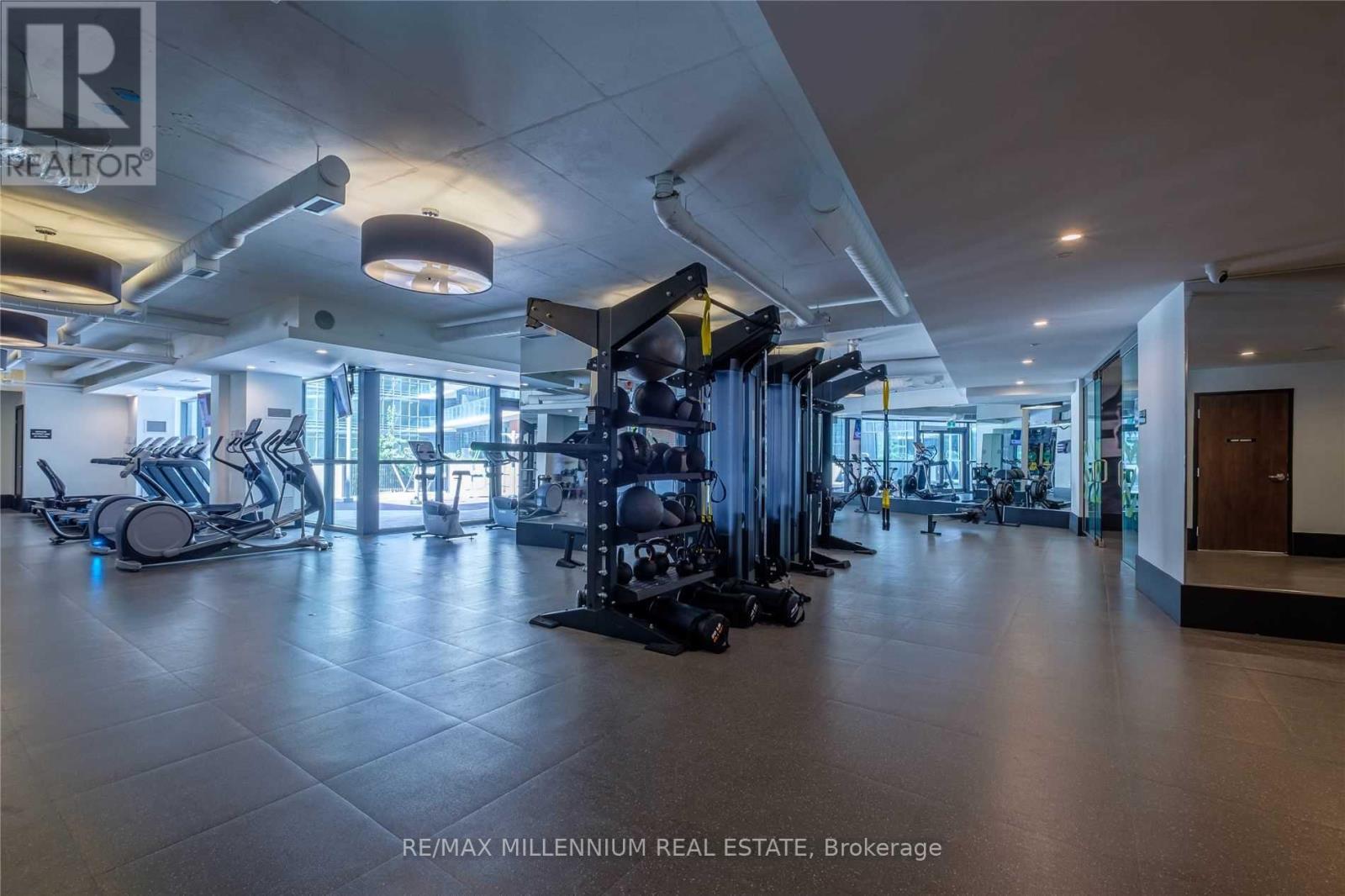 512 - 38 IANNUZZI STREET, Toronto (Niagara), Ontario, M5V0S2 — Photo 3