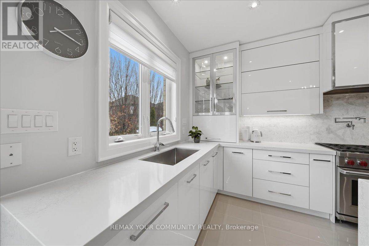 42 SANDY POINT DRIVE, Richmond Hill (Westbrook), Ontario, L4S2W7 — Photo 14