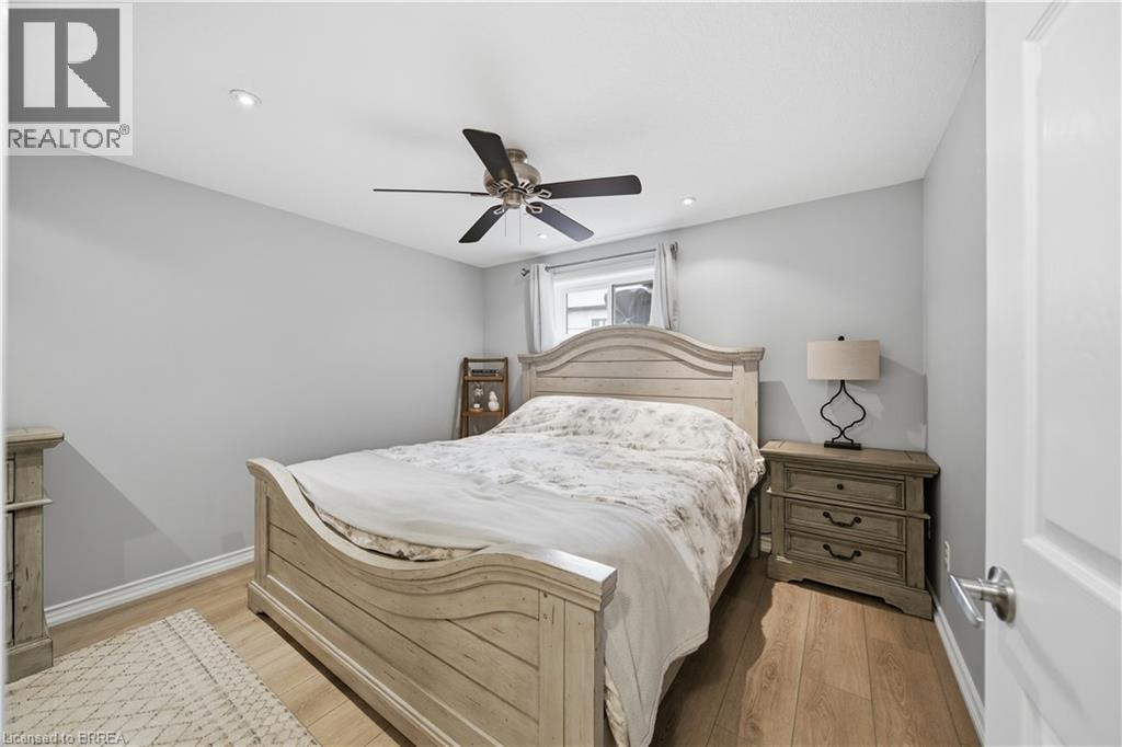 560 GREY Street Unit# 30, Brantford, Ontario, N3S0C4 — Photo 24