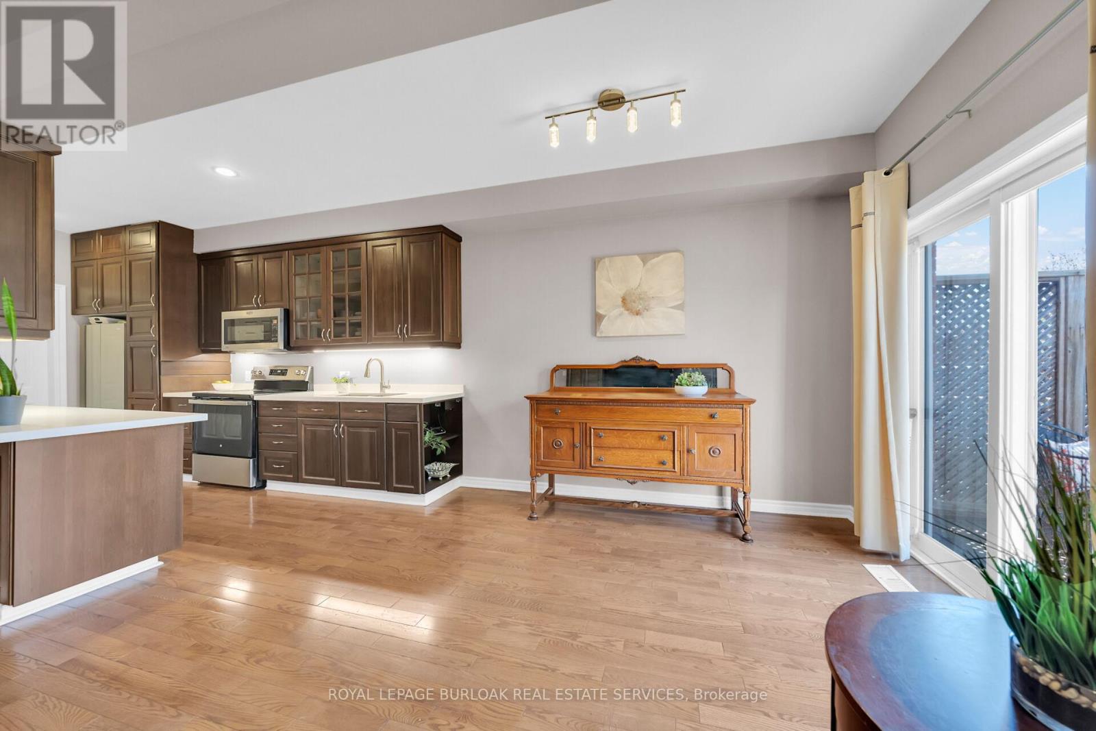 41 - 300 RAVINEVIEW WAY, Oakville (WC Wedgewood Creek), Ontario, L6H7J2 — Photo 2