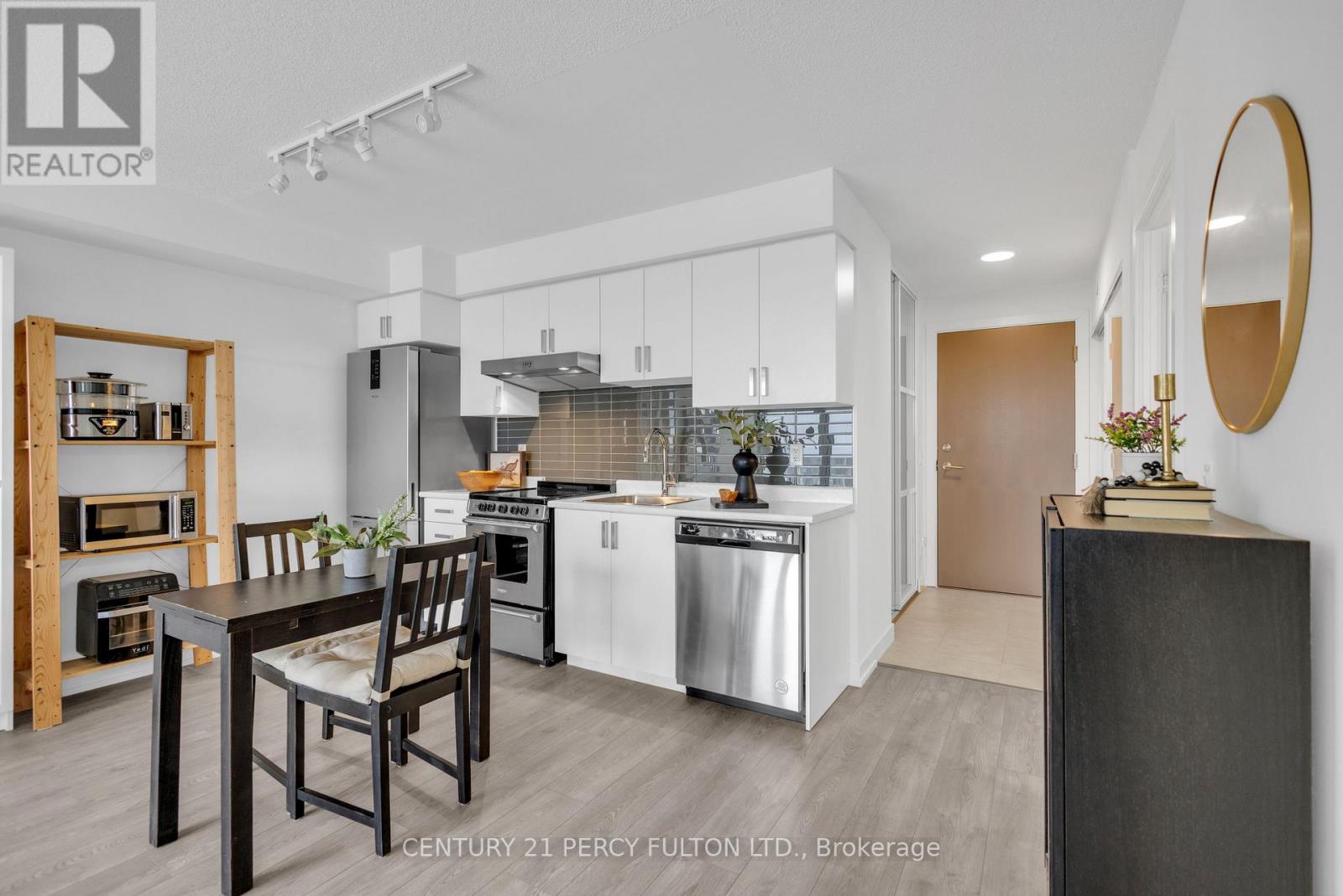 1704 - 10 WILBY CRESCENT, Toronto (Weston), Ontario, M9N1E5 — Photo 10