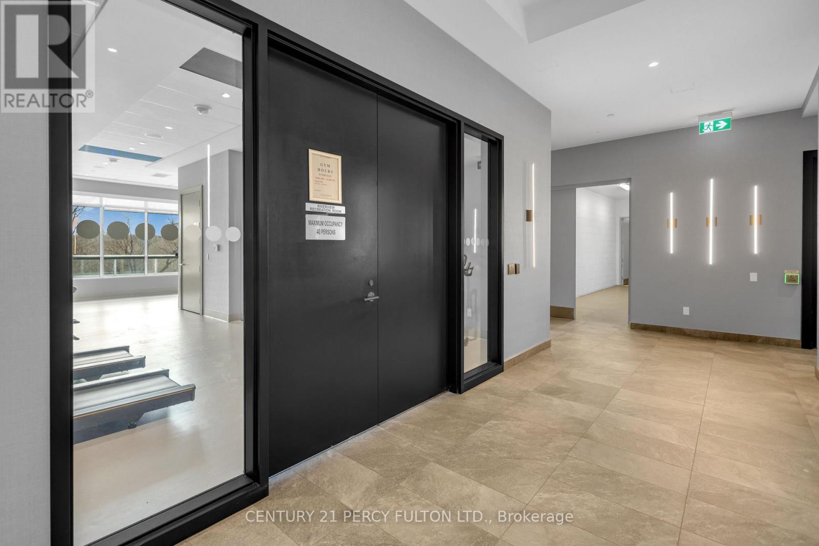 1704 - 10 WILBY CRESCENT, Toronto (Weston), Ontario, M9N1E5 — Photo 4