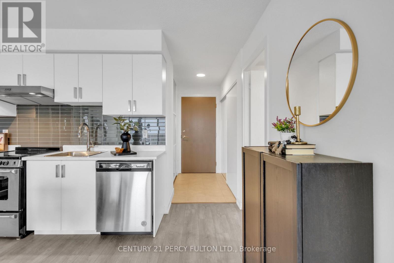 1704 - 10 WILBY CRESCENT, Toronto (Weston), Ontario, M9N1E5 — Photo 9