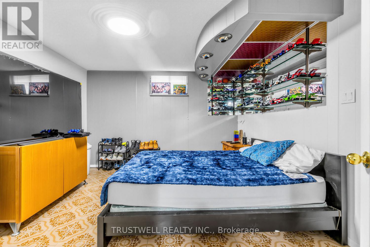 2 DEL RIA ROAD, Toronto (Maple Leaf), Ontario, M6L1M1 — Photo 24