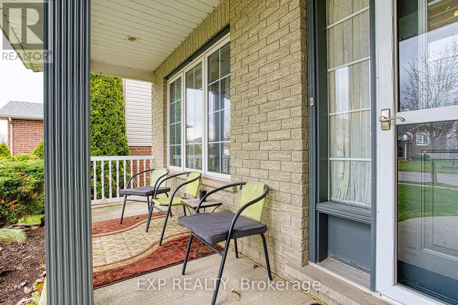 7192 KELLY DRIVE, Niagara Falls (Forestview), Ontario, L2H3K1 — Photo 3