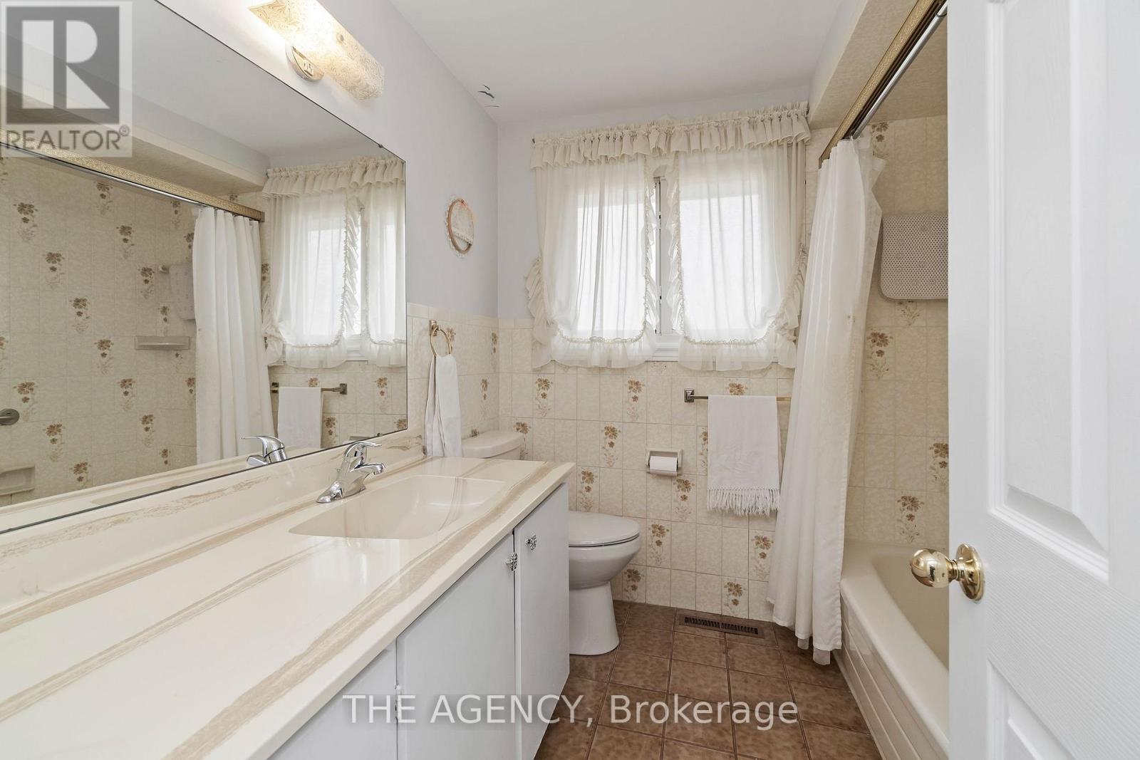 36 BUCKINGHAM DRIVE, Hamilton (Westcliffe), Ontario, L9C2G5 — Photo 27