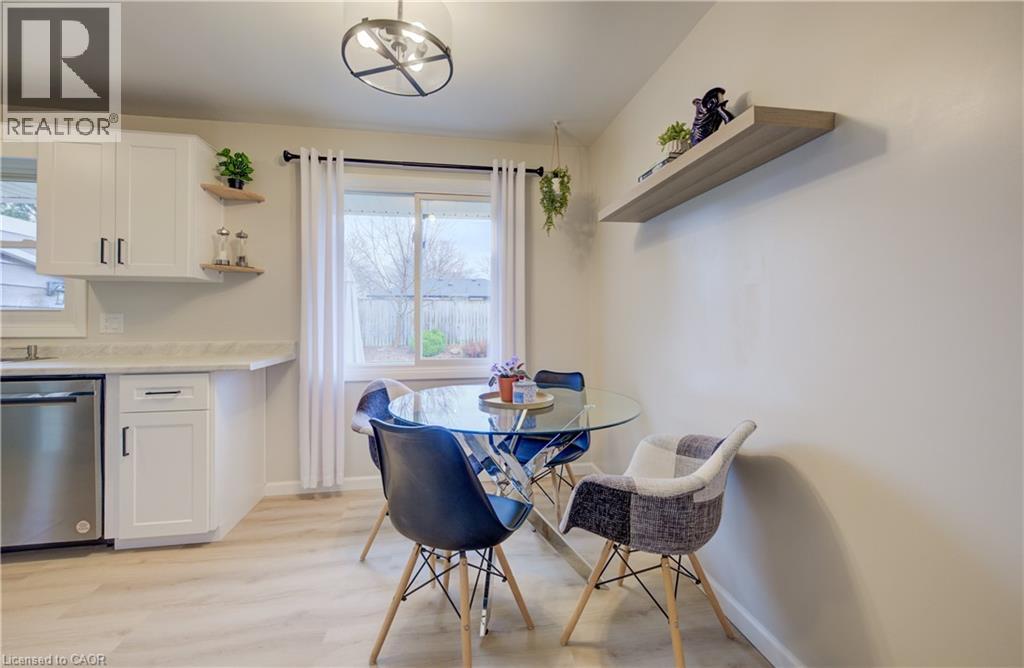 17 HIPEL Avenue, Cambridge, Ontario, N3C1W8 — Photo 11