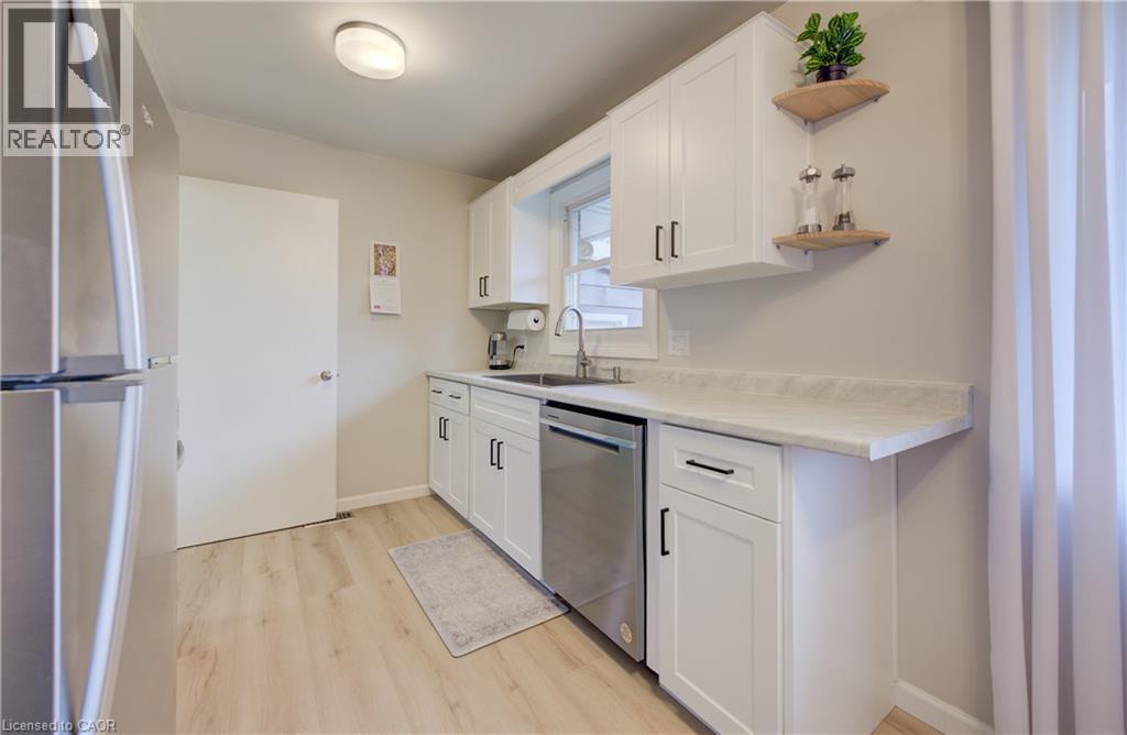 17 HIPEL Avenue, Cambridge, Ontario, N3C1W8 — Photo 13