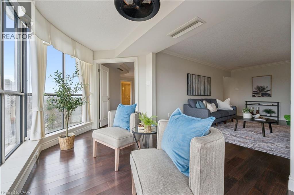 265 WESTCOURT Place Unit# 1010, Waterloo, Ontario, N2L6E4 — Photo 9