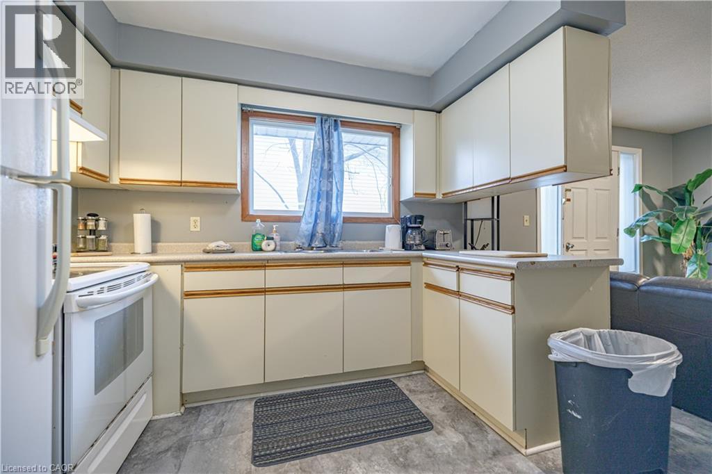 60 AUSTIN Drive, Waterloo, Ontario, N2L3Y4 — Photo 15