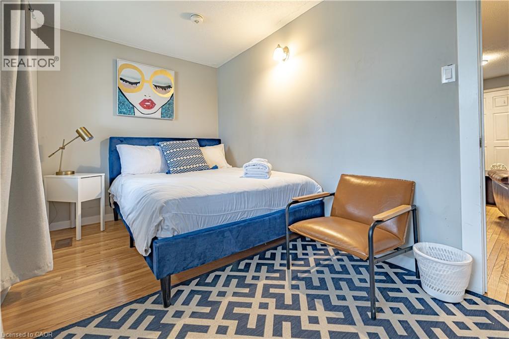 60 AUSTIN Drive, Waterloo, Ontario, N2L3Y4 — Photo 8