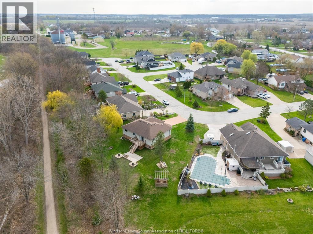 8020 Gardiner CRESCENT, McGregor, Ontario, N0R1J0 — Photo 6