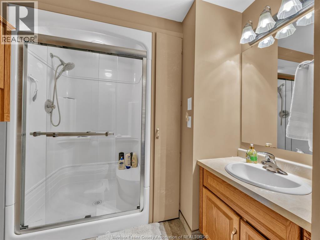 3647 Matchett, Windsor, Ontario, N9C2A1 — Photo 24