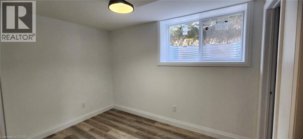 90 WEDGEWOOD Drive Unit# LOWER, Kitchener, Ontario, N2B1E7 — Photo 6