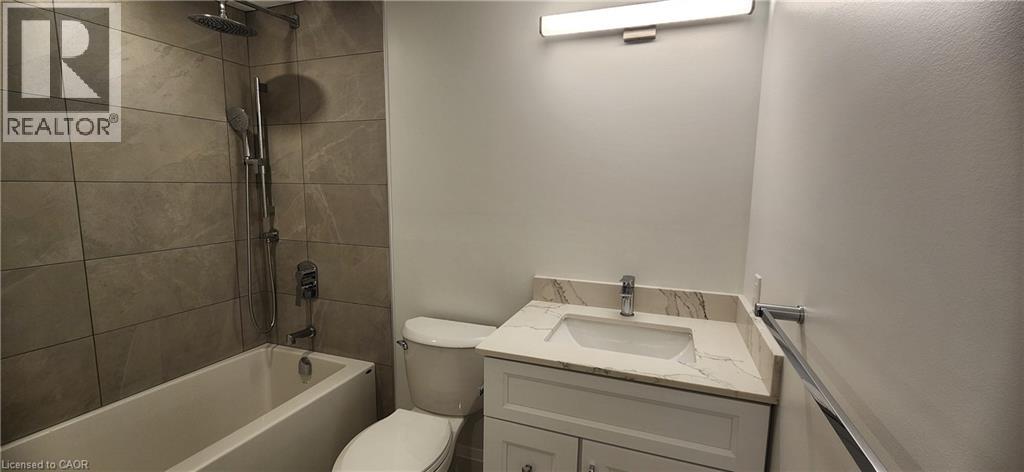 90 WEDGEWOOD Drive Unit# LOWER, Kitchener, Ontario, N2B1E7 — Photo 8