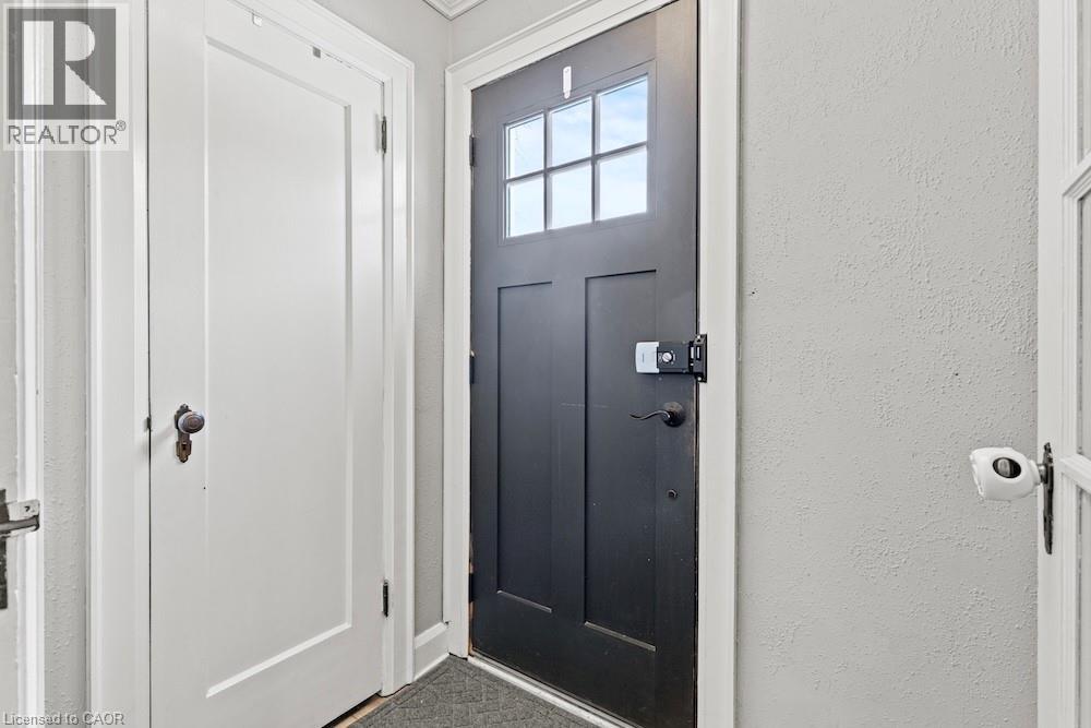 14 DUNLOP Drive, St. Catharines, Ontario, L2R1A3 — Photo 5