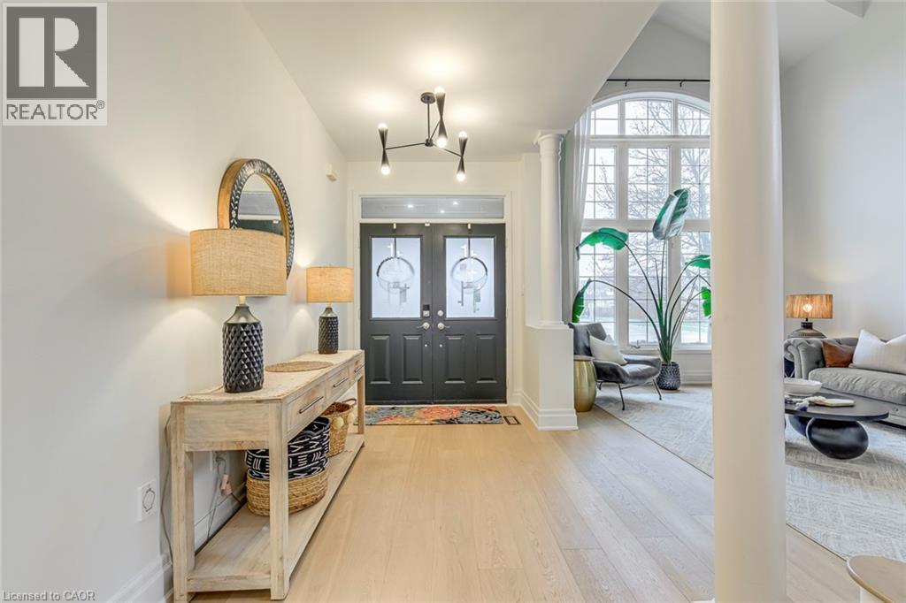 4267 SARAZEN Drive, Burlington, Ontario, L7M4Z2 — Photo 3