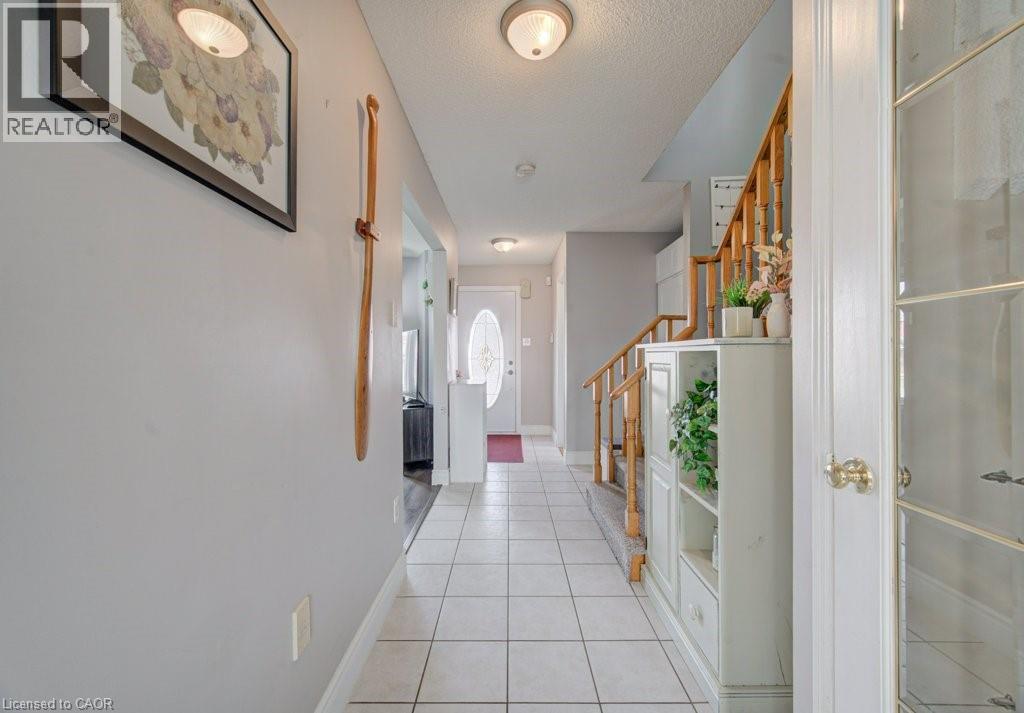 334 CHRISTOPHER Drive, Cambridge, Ontario, N1P1B9 — Photo 12