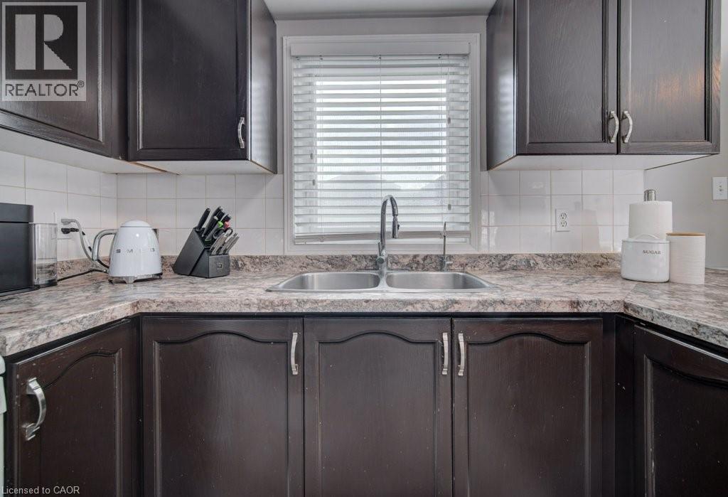 334 CHRISTOPHER Drive, Cambridge, Ontario, N1P1B9 — Photo 22