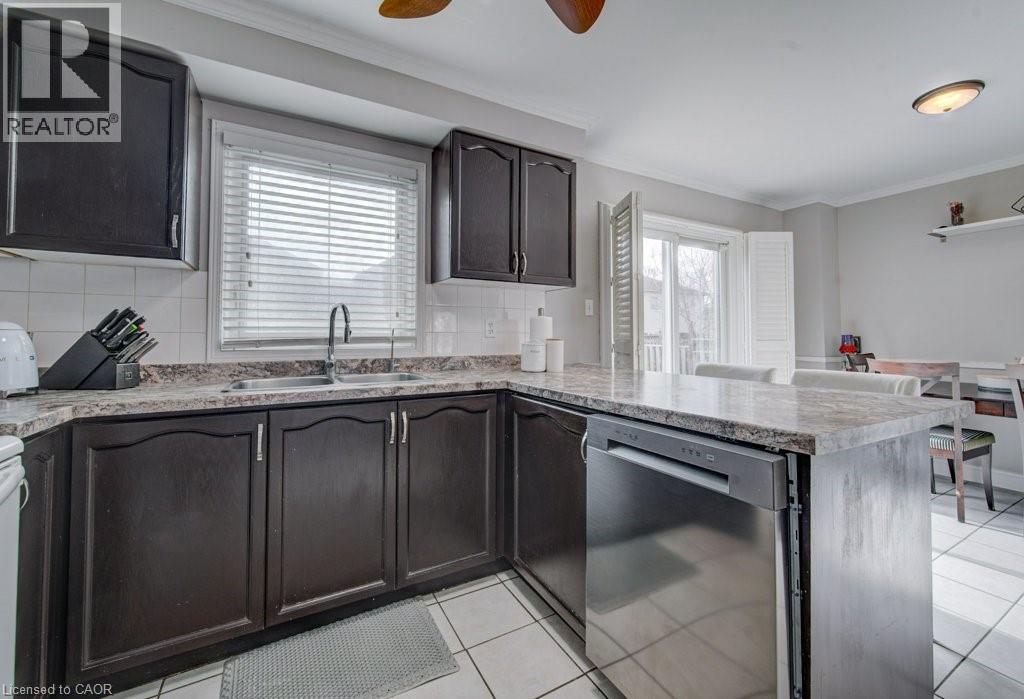 334 CHRISTOPHER Drive, Cambridge, Ontario, N1P1B9 — Photo 23