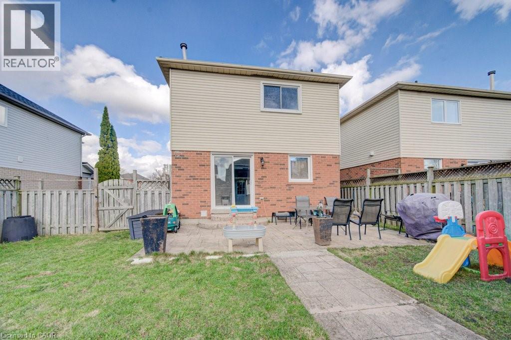 334 CHRISTOPHER Drive, Cambridge, Ontario, N1P1B9 — Photo 46