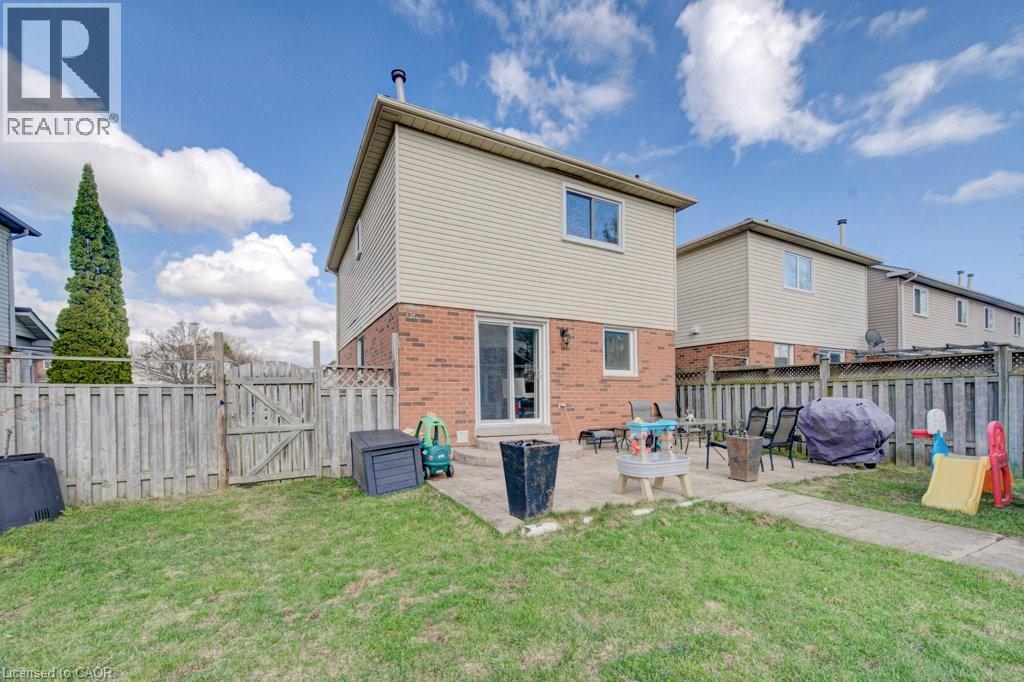 334 CHRISTOPHER Drive, Cambridge, Ontario, N1P1B9 — Photo 47