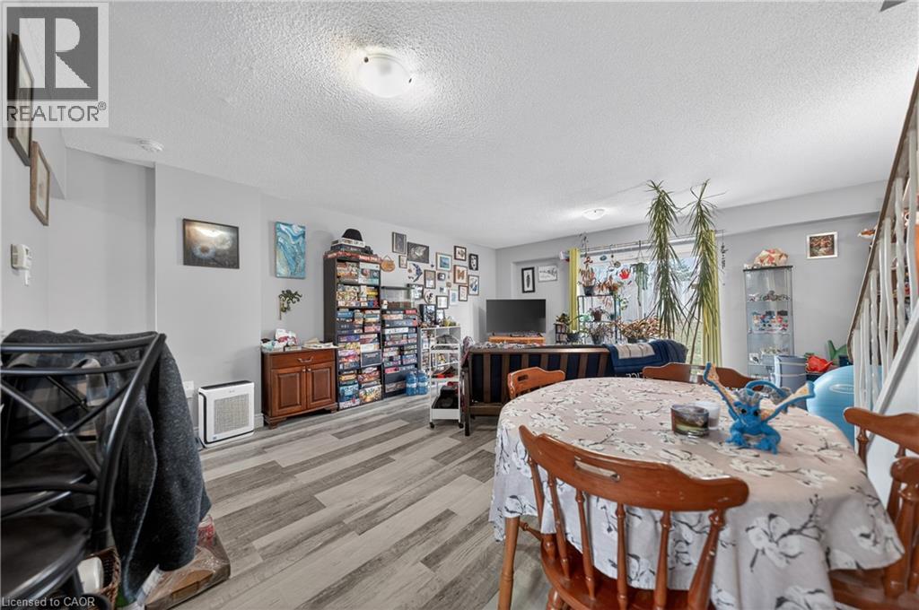 144 JANSEN Avenue Unit# 10, Kitchener, Ontario, N2A2L7 — Photo 10