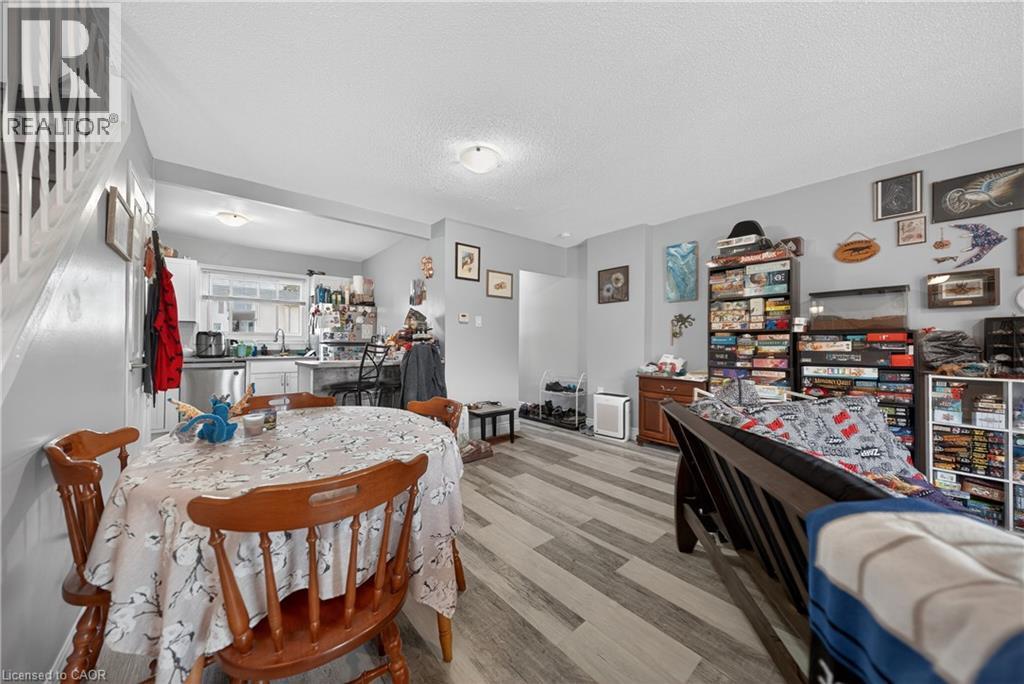 144 JANSEN Avenue Unit# 10, Kitchener, Ontario, N2A2L7 — Photo 11