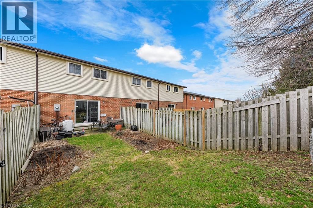 144 JANSEN Avenue Unit# 10, Kitchener, Ontario, N2A2L7 — Photo 15
