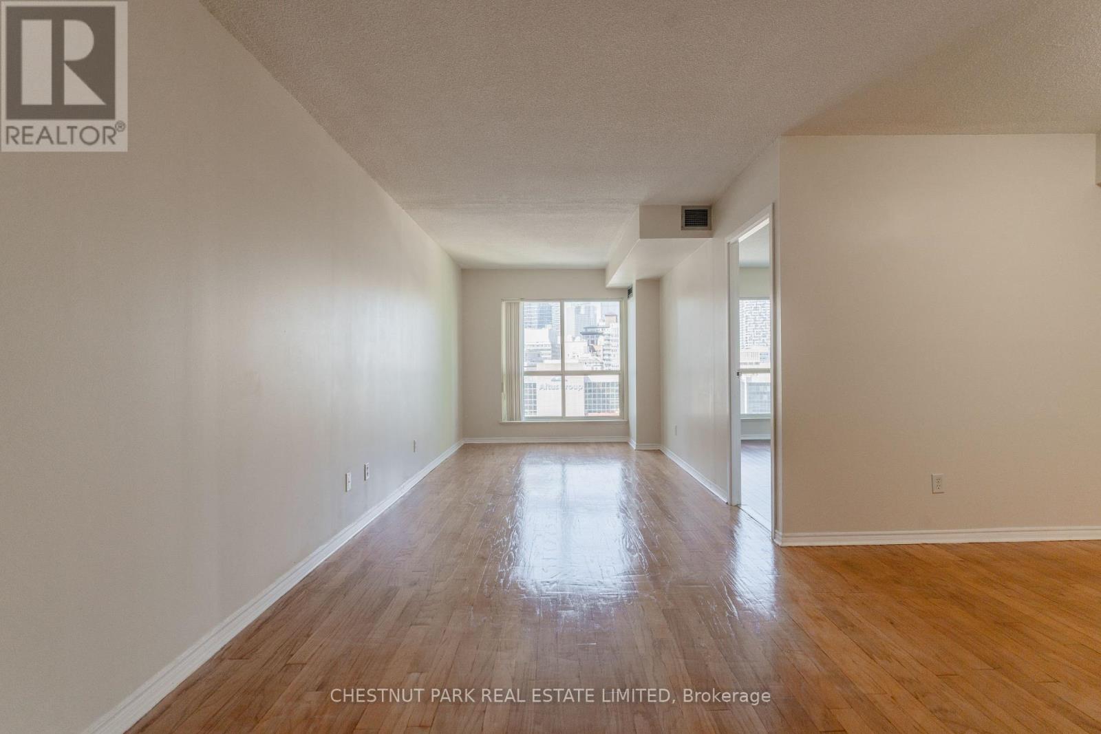 2107 - 25 THE ESPLANADE, Toronto (Waterfront Communities), Ontario, M5E1W5 — Photo 3