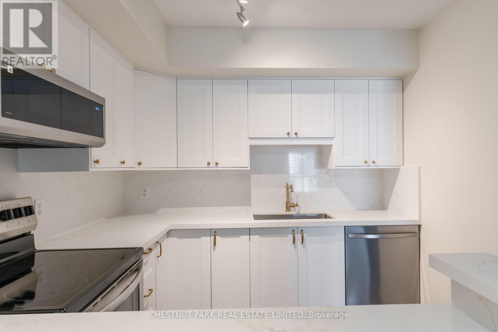 2107 - 25 THE ESPLANADE, Toronto (Waterfront Communities), Ontario, M5E1W5 — Photo 6