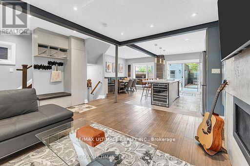 10 OAKDENE CRESCENT, Toronto (Danforth), Ontario, M4J4H9 — Photo 6