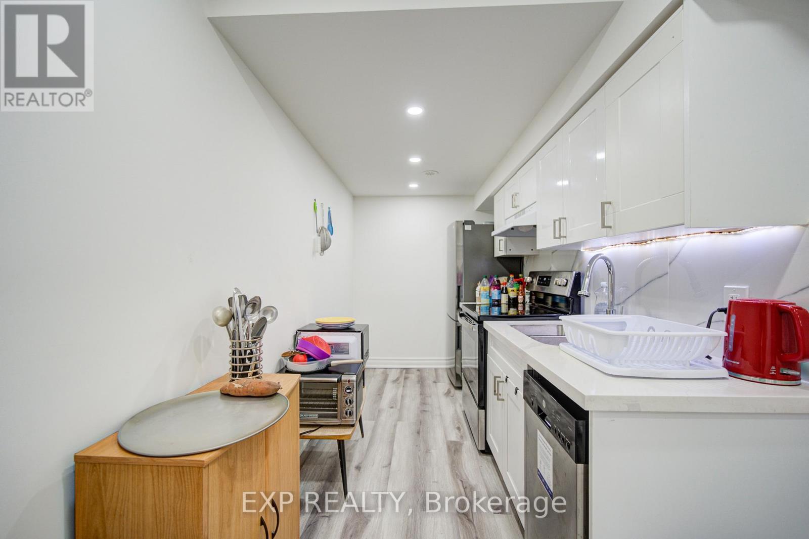 10616 BATHURST STREET, Vaughan (Patterson), Ontario, L6A4Y4 — Photo 8