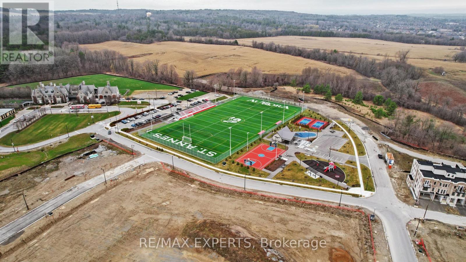 562 TARA HILL CIRCLE, Aurora (Aurora Village), Ontario, L4G6G9 — Photo 42