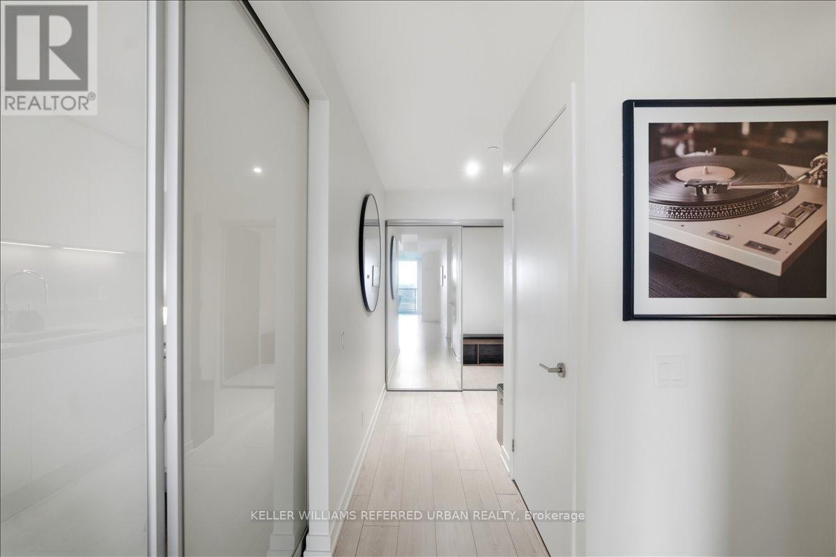 812 - 39 MARY STREET, Barrie (City Centre), Ontario, L4N1S9 — Photo 4