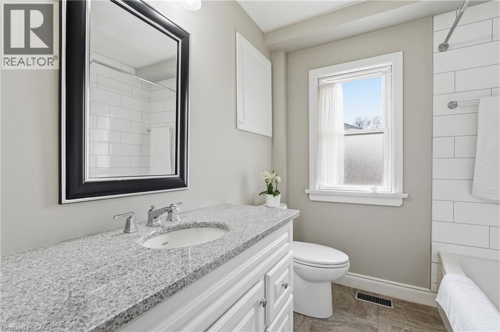 62 GRENADIER Drive, Hamilton, Ontario, L8T4E3 — Photo 15