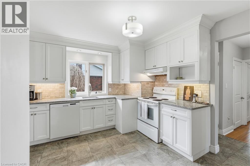 62 GRENADIER Drive, Hamilton, Ontario, L8T4E3 — Photo 8