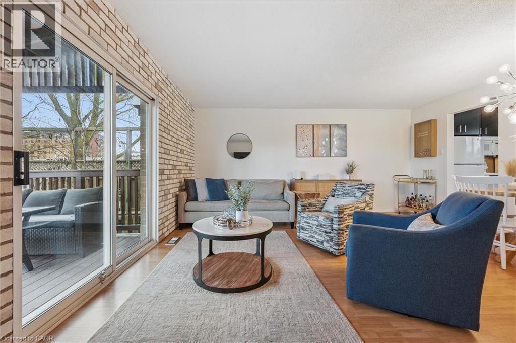 423 CADBURY Court Unit# A, Waterloo, Ontario, N2K3G7 — Photo 10