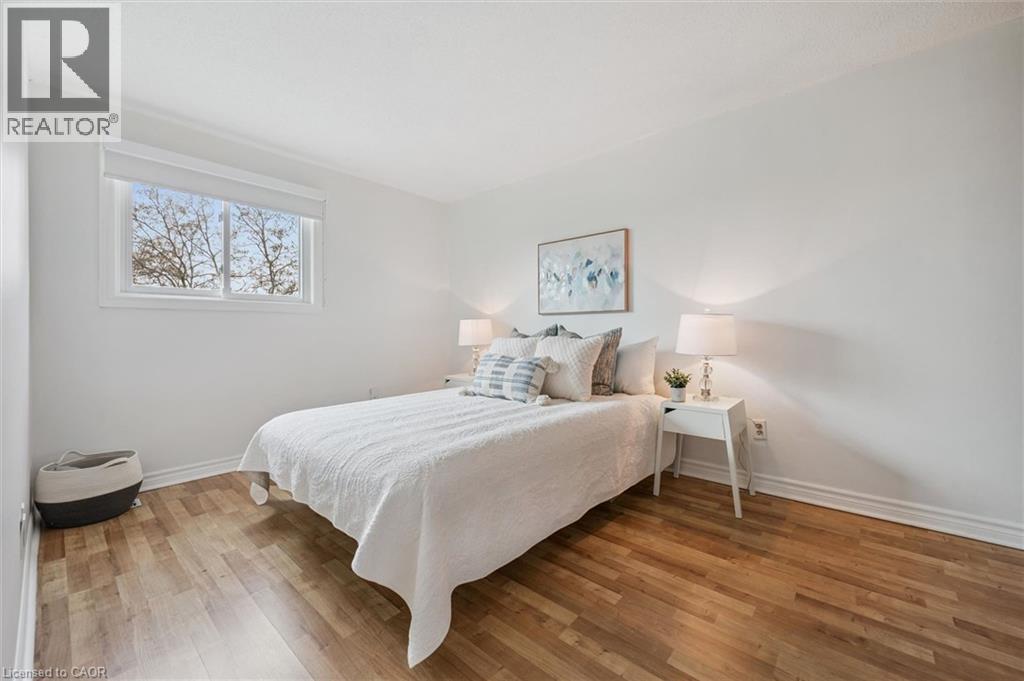 423 CADBURY Court Unit# A, Waterloo, Ontario, N2K3G7 — Photo 28